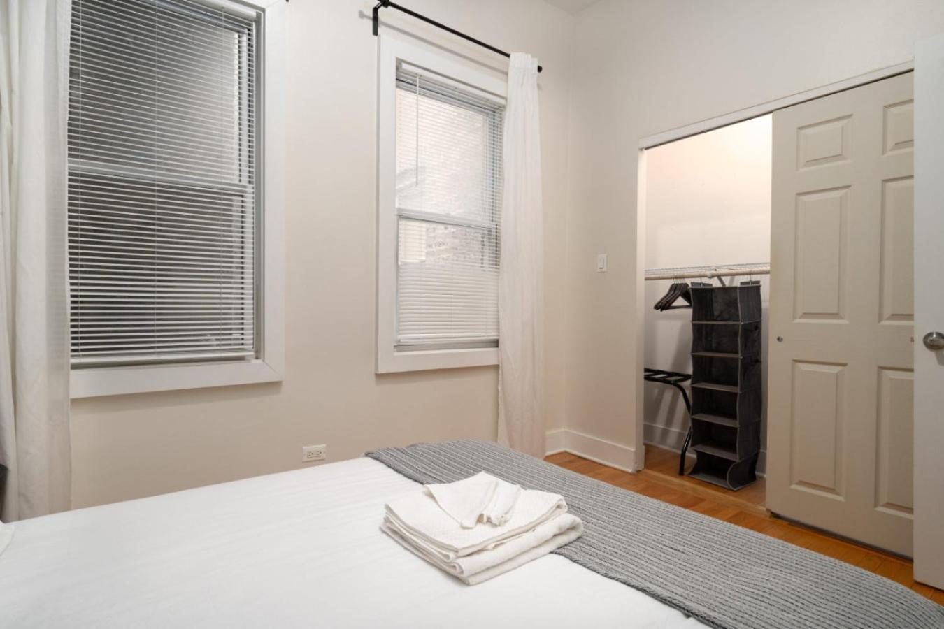 Bucktown 2br With Office And Courtyard * Chicago