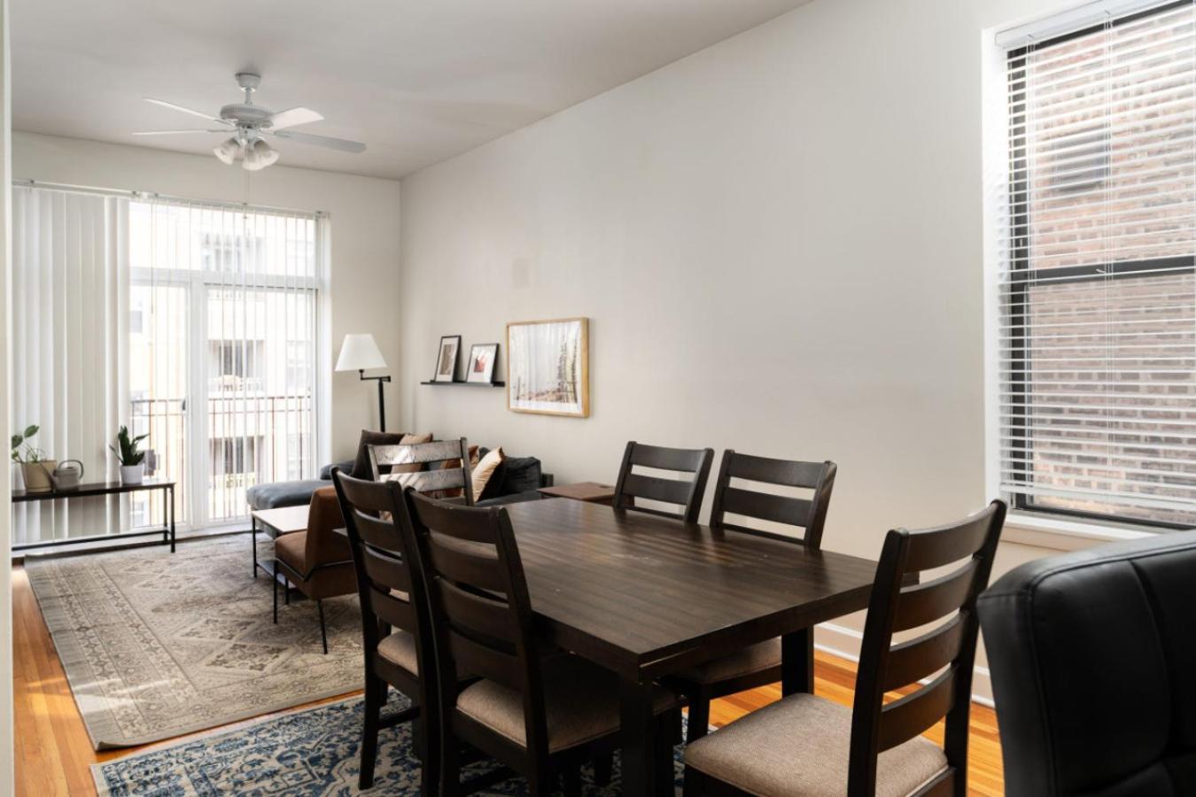 Apartment Ukrainian Village 3br *