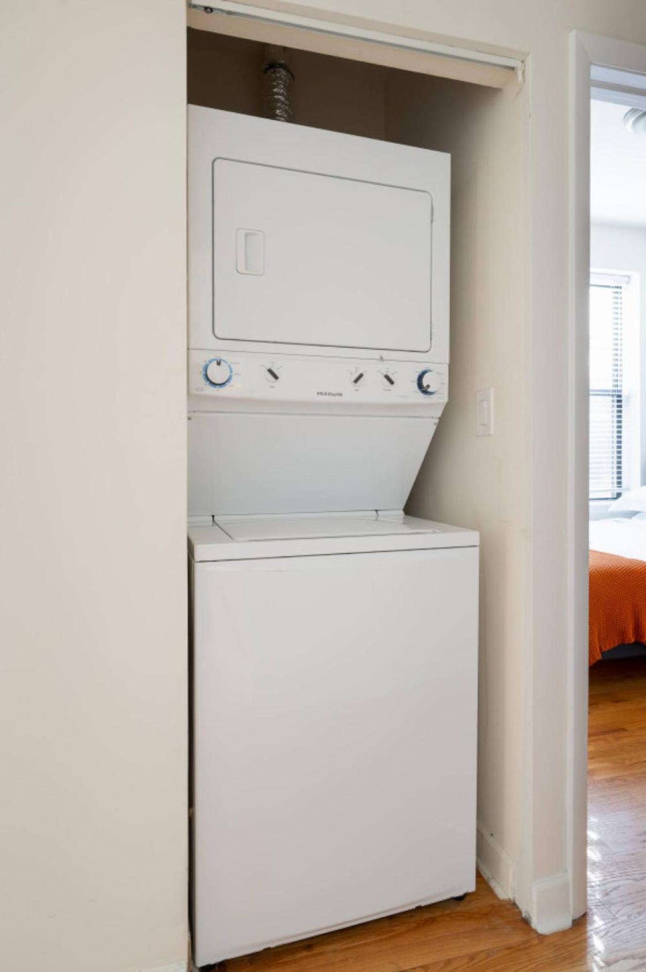 Apartment Ukrainian Village 3br Chicago