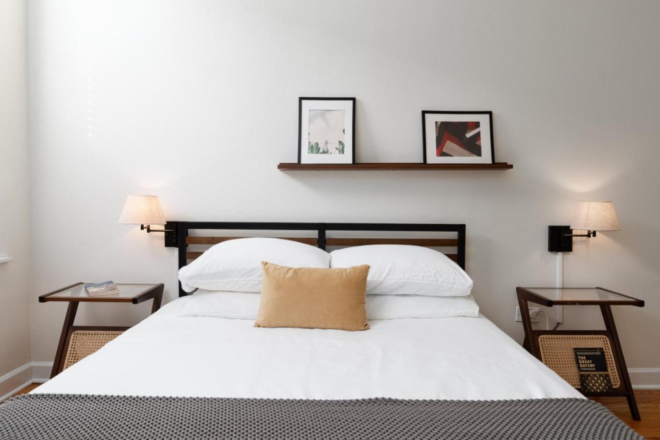 Ukrainian Village 3br
