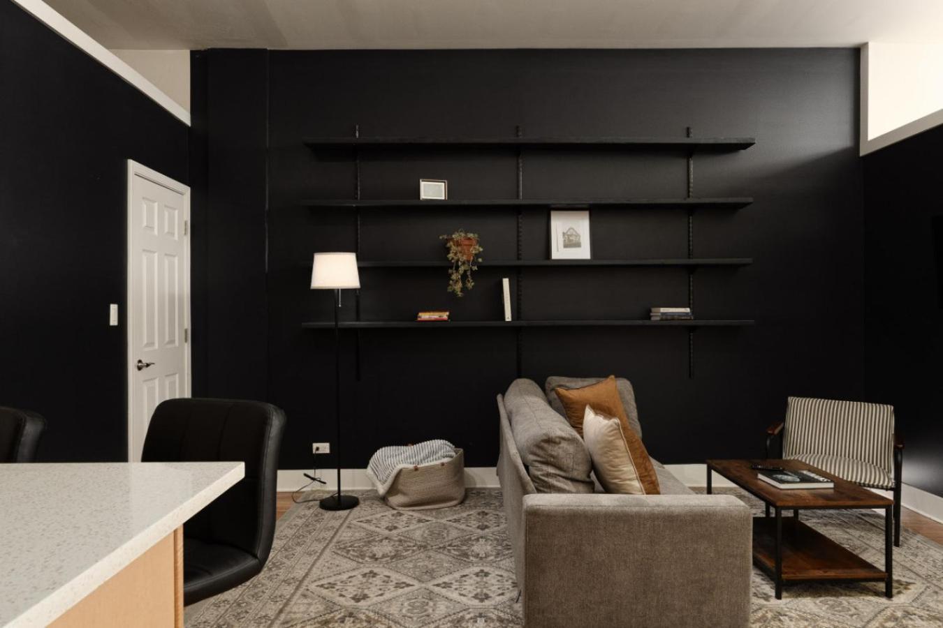 Apartment Bucktown 2br With Office And Courtyard *