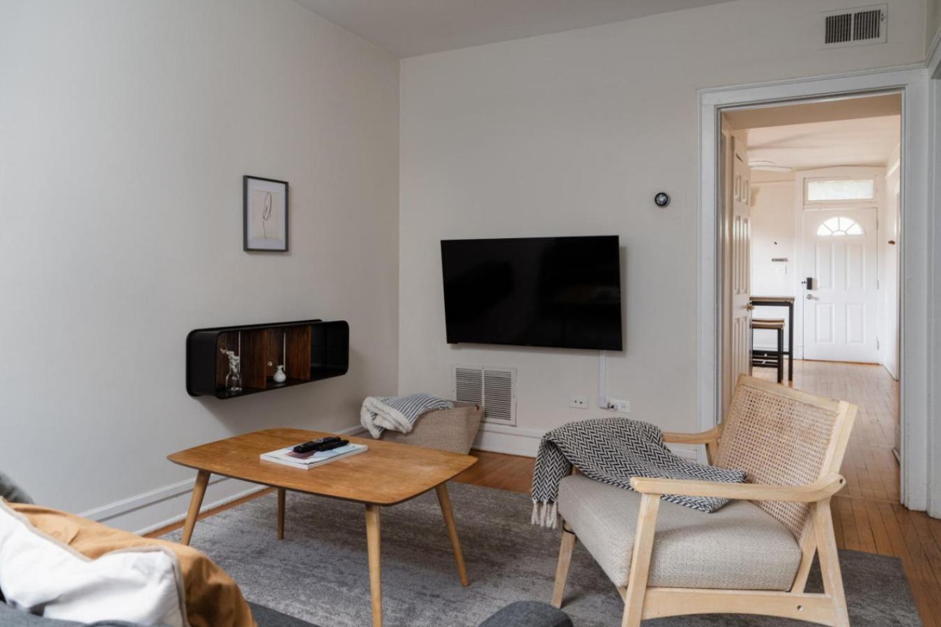 Apartment Sunlit In Lively Wicker-bucktown