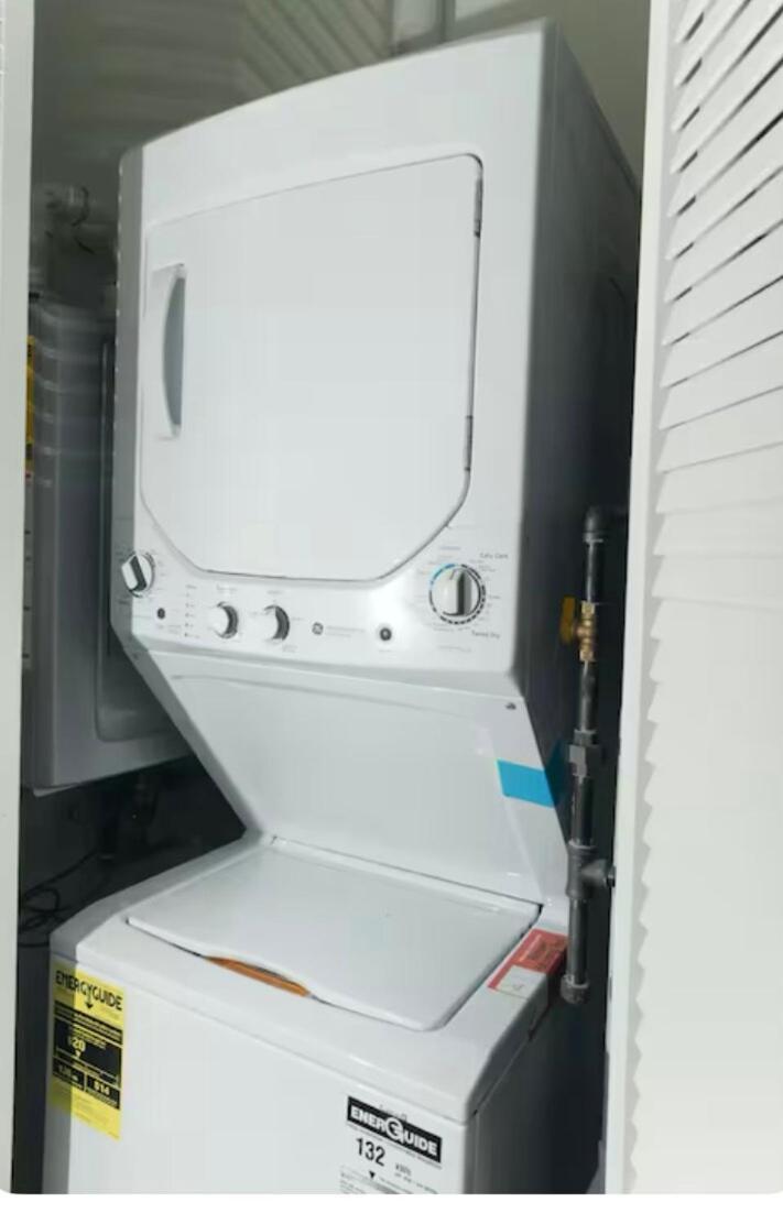 Pristine 3bdr 2ba Uchicago