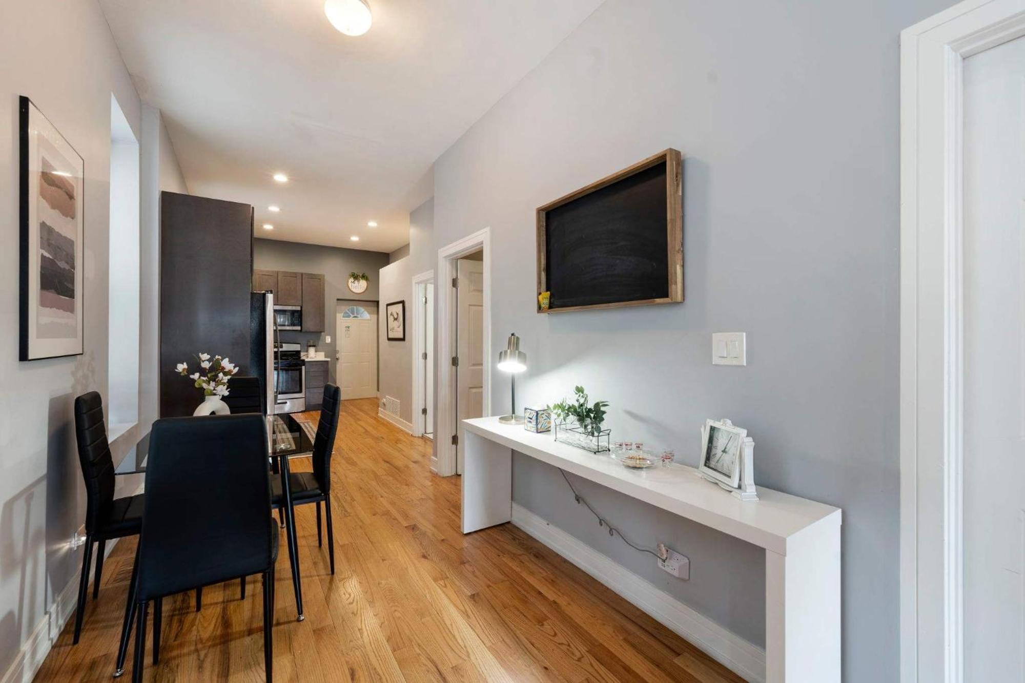 Apartamento Cozy 2 Bed By West Loop With Parking & Laundry