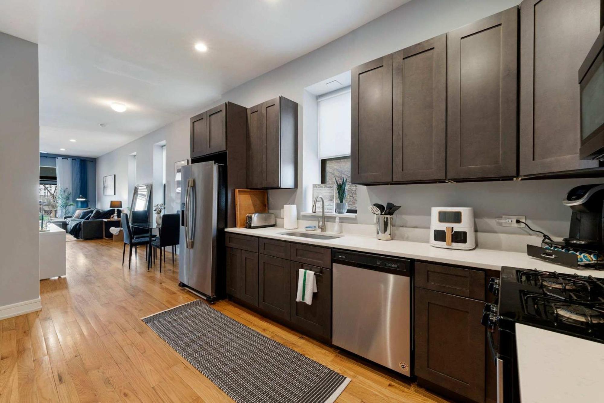 Cozy 2 Bed By West Loop With Parking & Laundry Apartamento Chicago