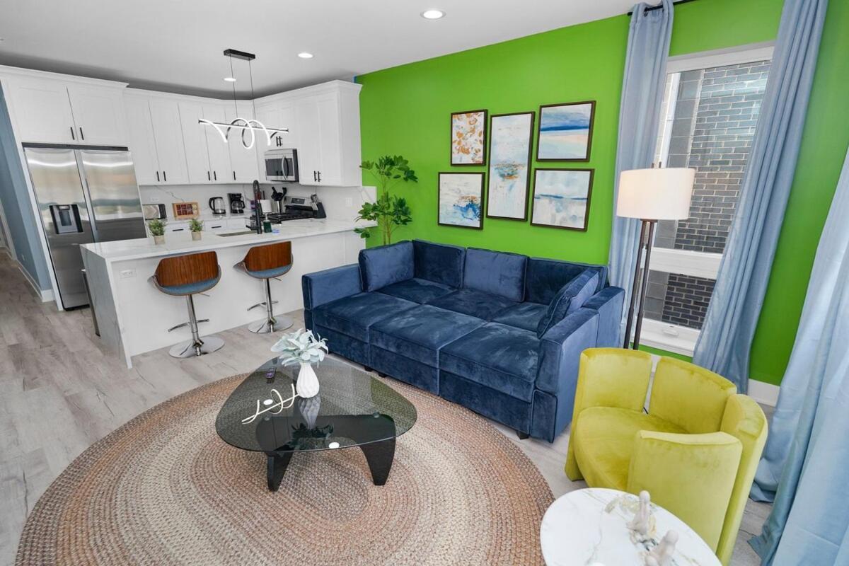 Pilsen Art Center Family Friendly 3Br Retreat With Free Parking Near Medical District, Douglas Park And University Illinois Chicago Chicago