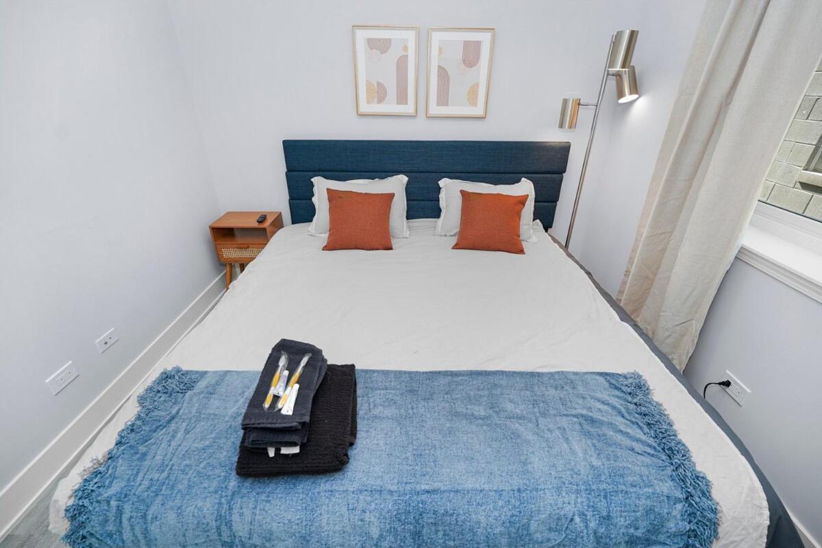 Pilsen Art Center Family Friendly 3Br Retreat With Free Parking Near Medical District, Douglas Park And University Illinois Chicago * Chicago