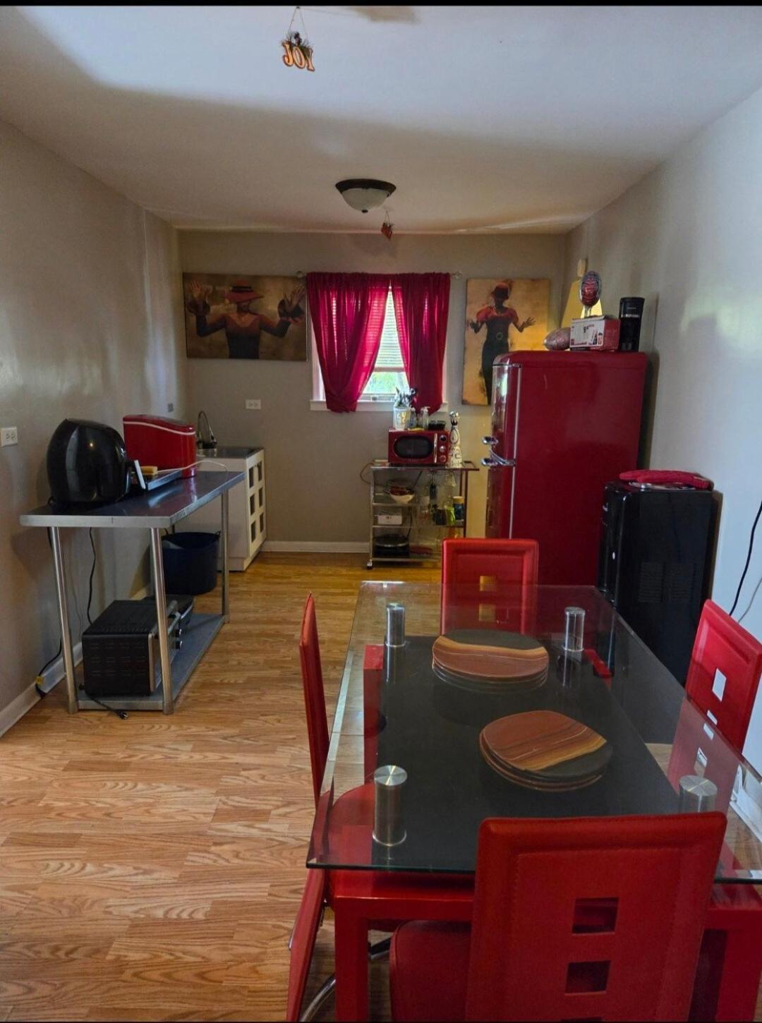 Apartment Comfortable & Relaxing Charming 3br Unit *