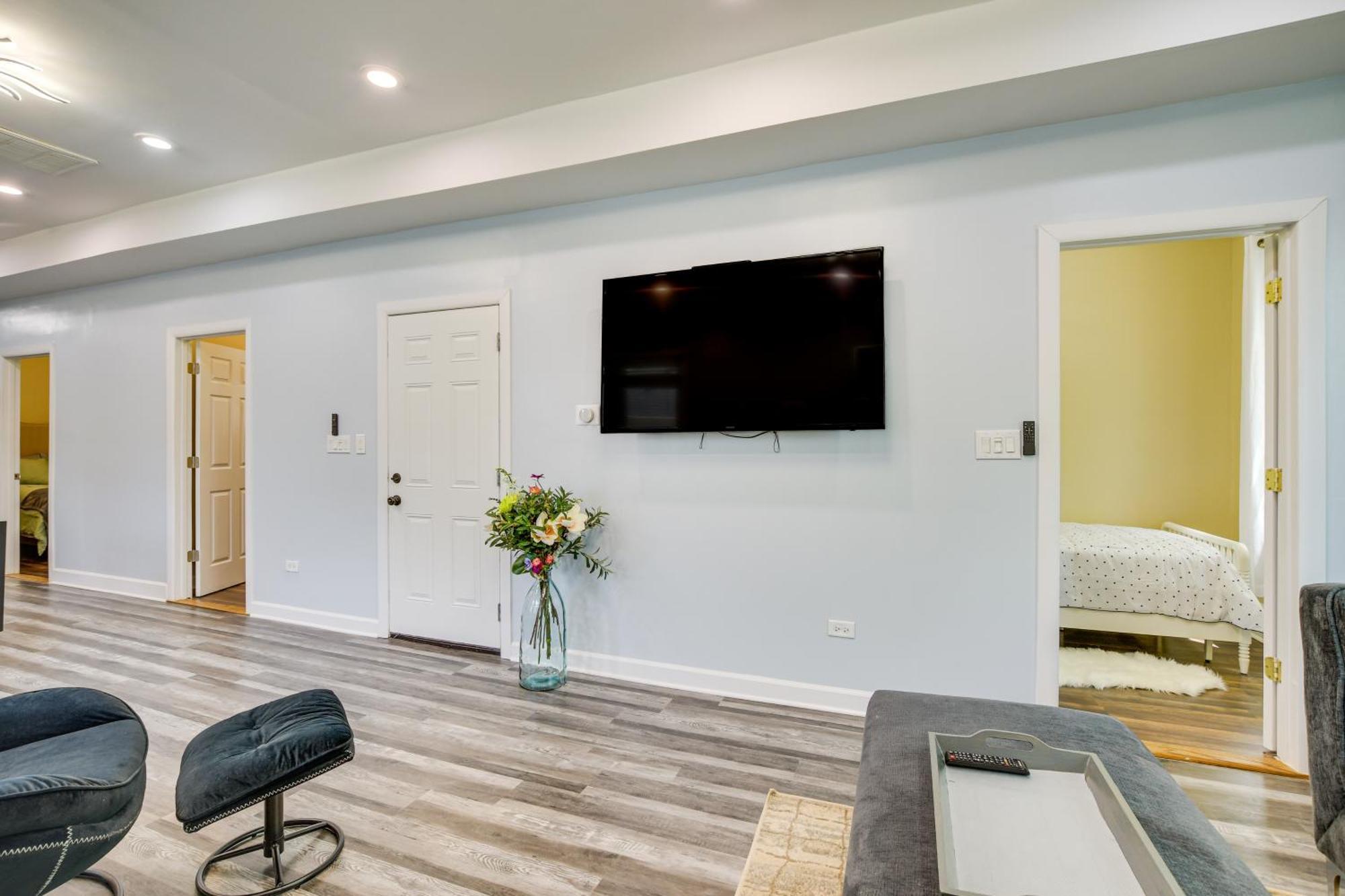 Walk To Metra Long-term Getaway In Chicago! Apartamento Chicago