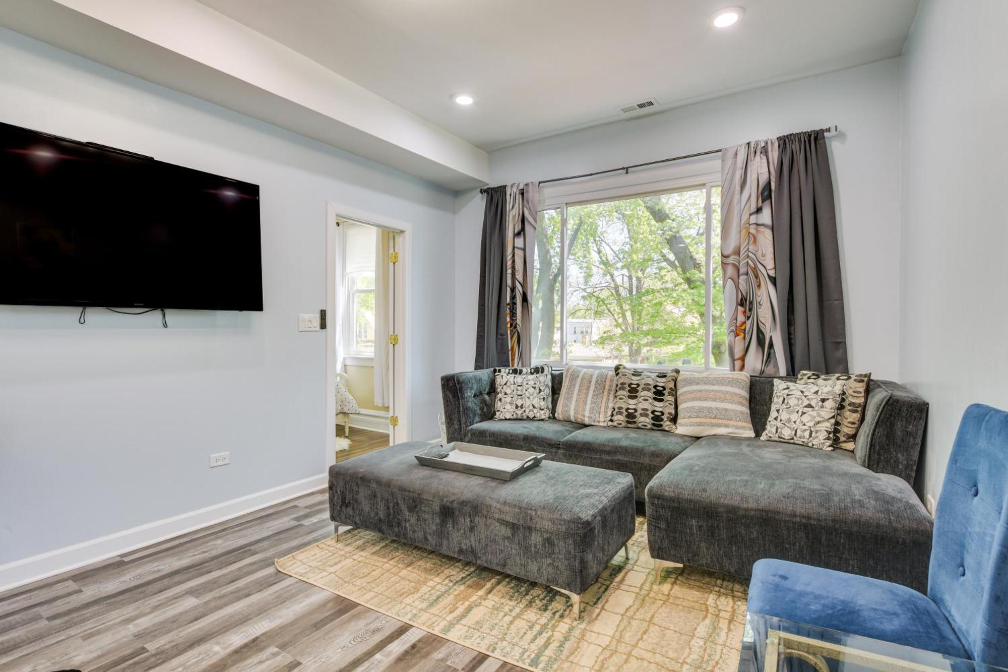Apartamento Walk To Metra Long-term Getaway In Chicago!