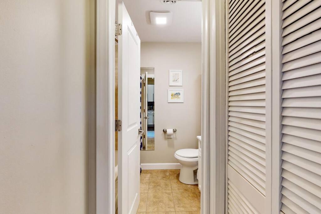 Chic River North Retreat * Chicago