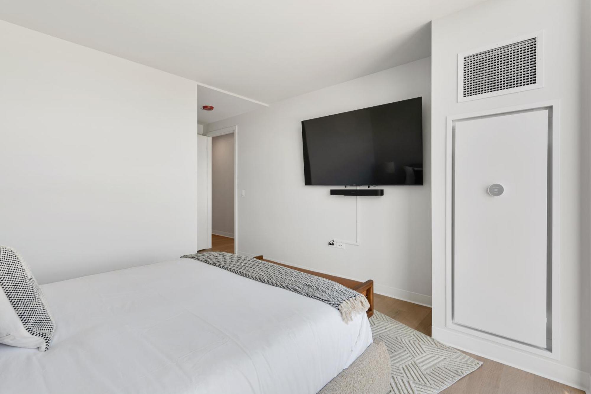 Apartment Foundry Unmatched Skyline Views At Lincoln Park