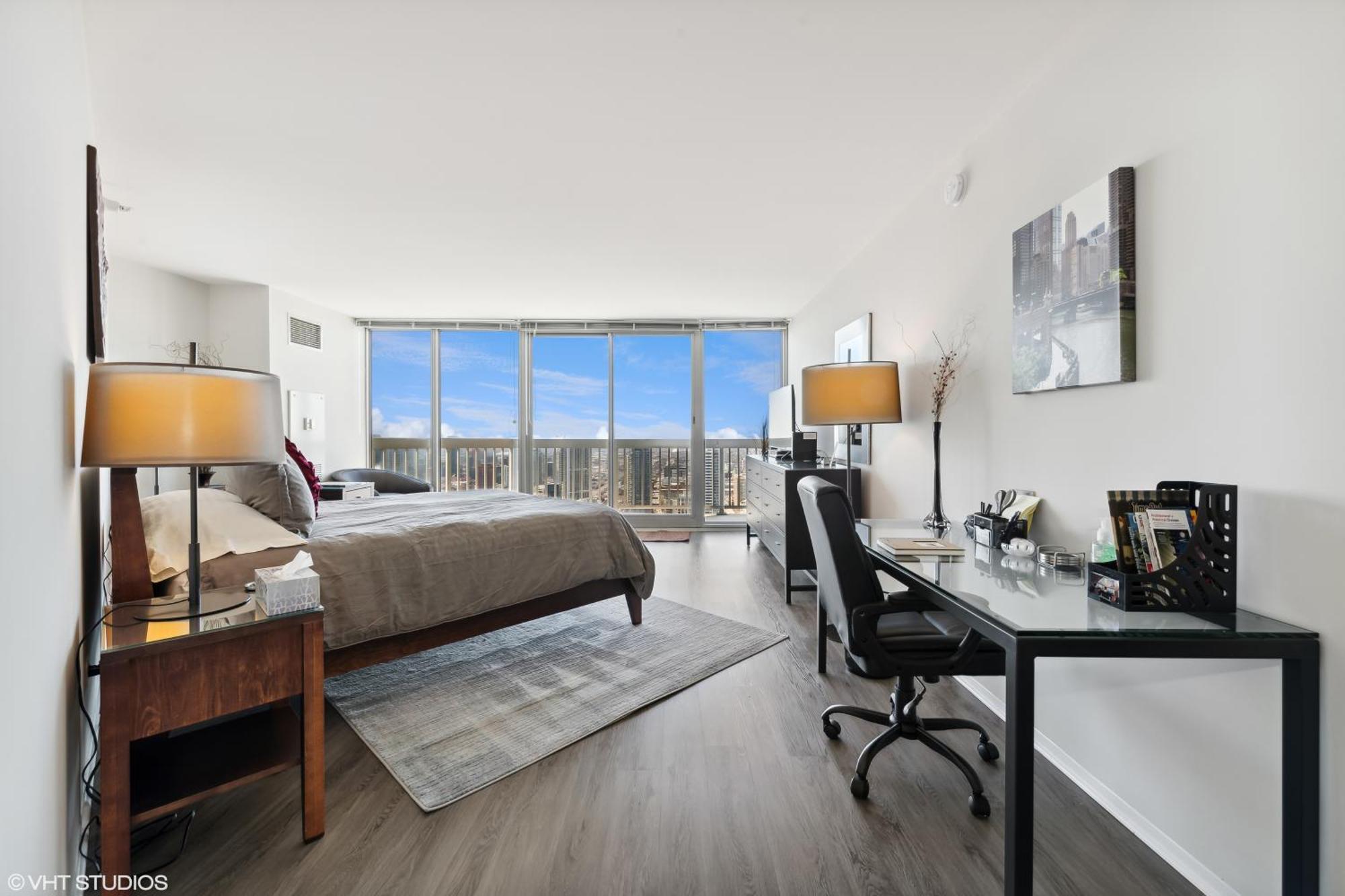 Aparthotel The Penthouse At Grand Plaza 4*