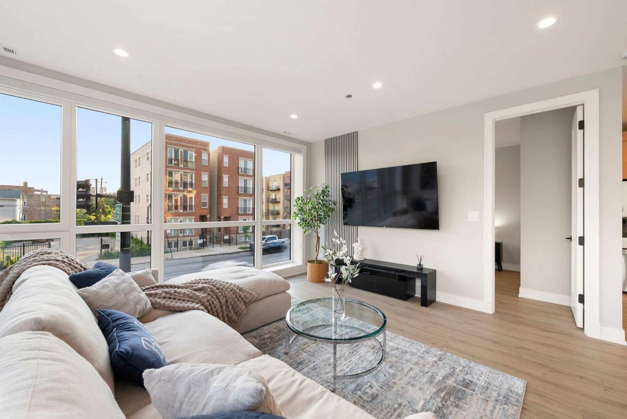 Apartment New Build In Pilsen Spacious 2 Bed 2 Bath Unit Chicago
