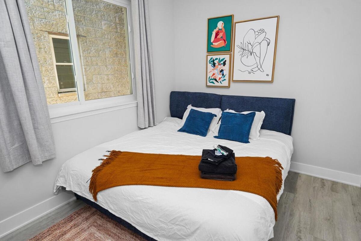 Cozy 3br Retreat Sleeps 8 With Free Parking Near Of Illinois Chicago, Medical District & West Loop * Chicago