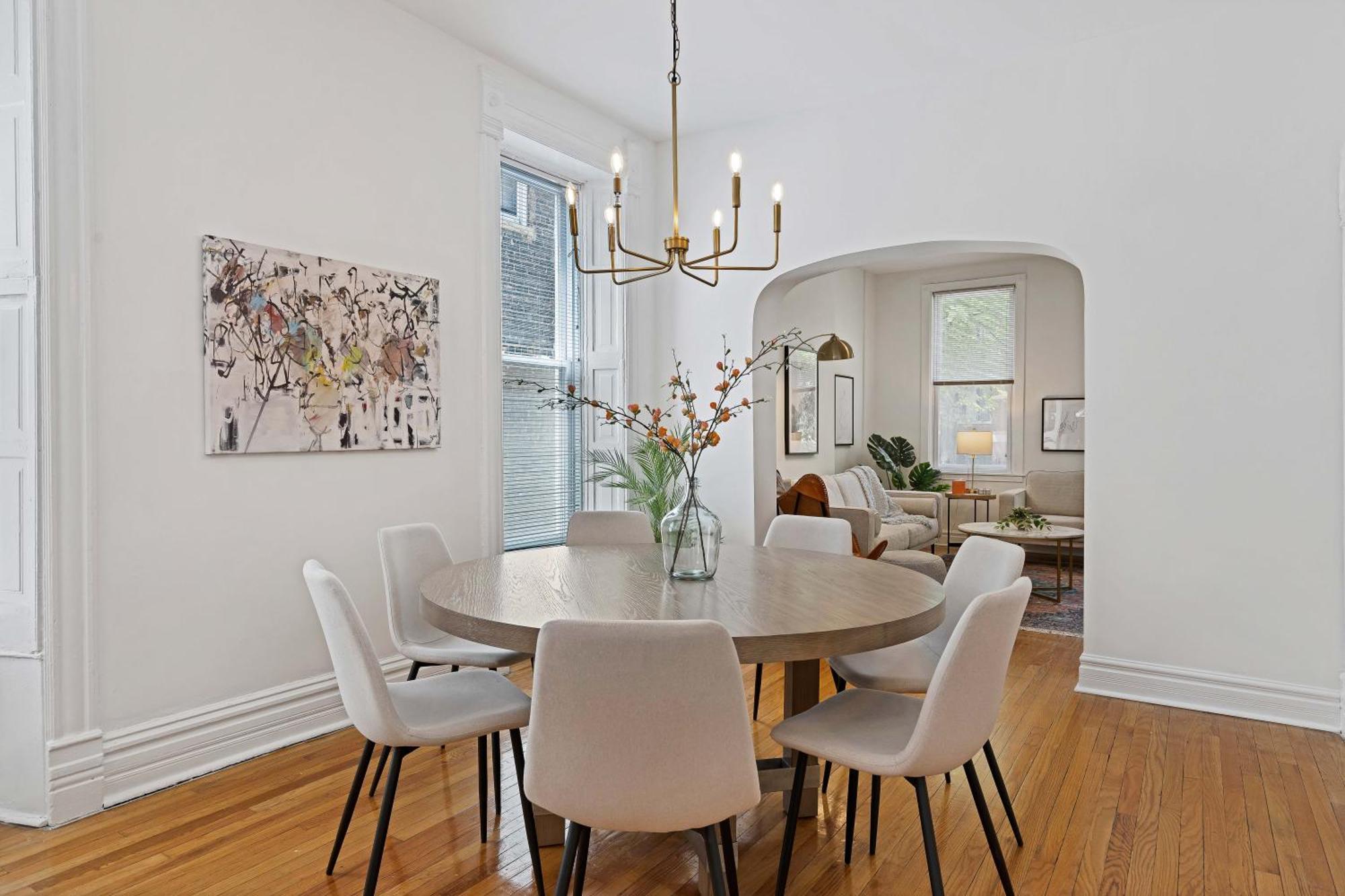 Holiday home Newly Updated Vintage 6 Bedroom Single Family Home Chicago