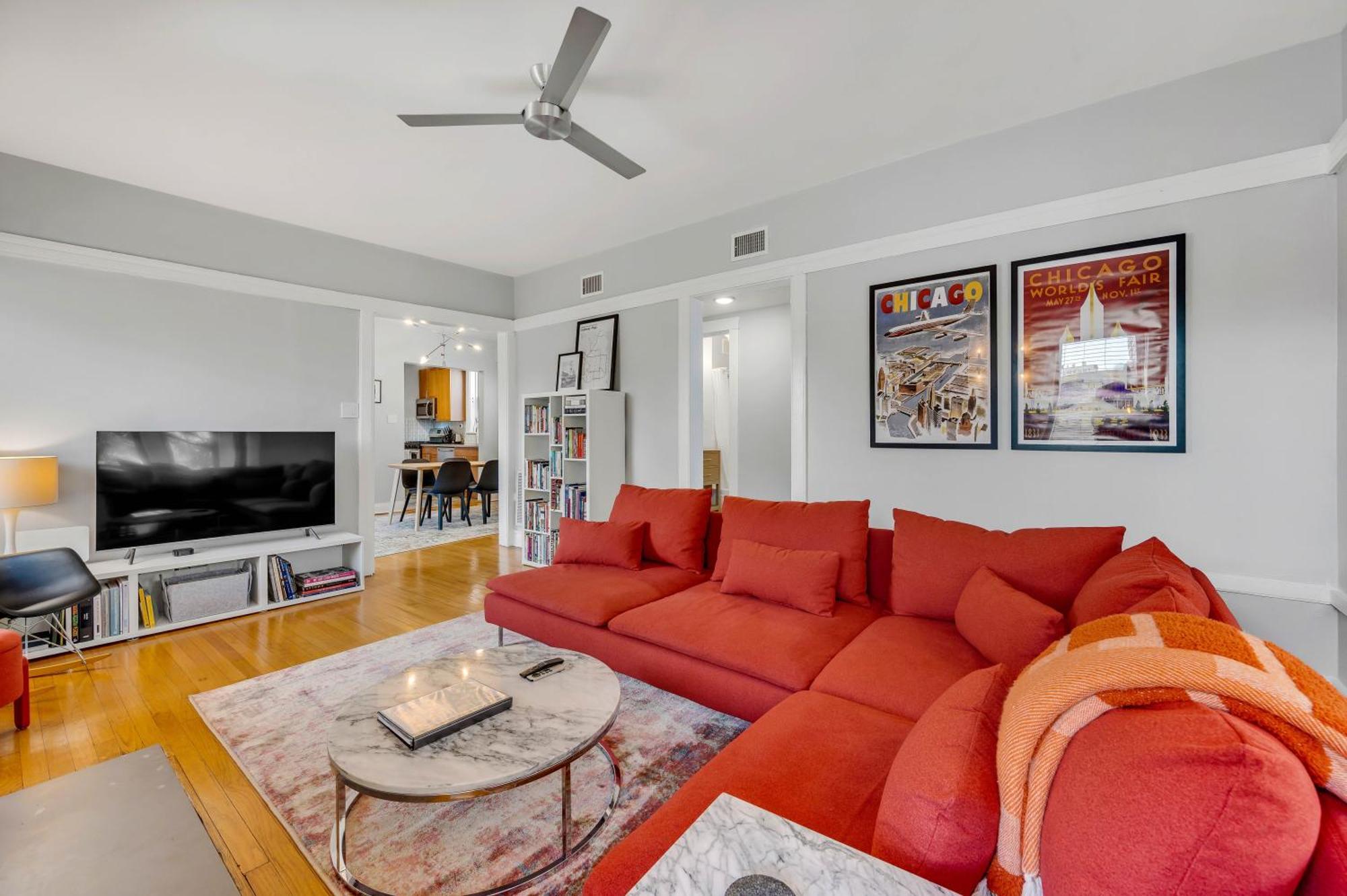 Steps To The Lakefront! Uptown Beauty Is Everything Need For A Perfect Getaway