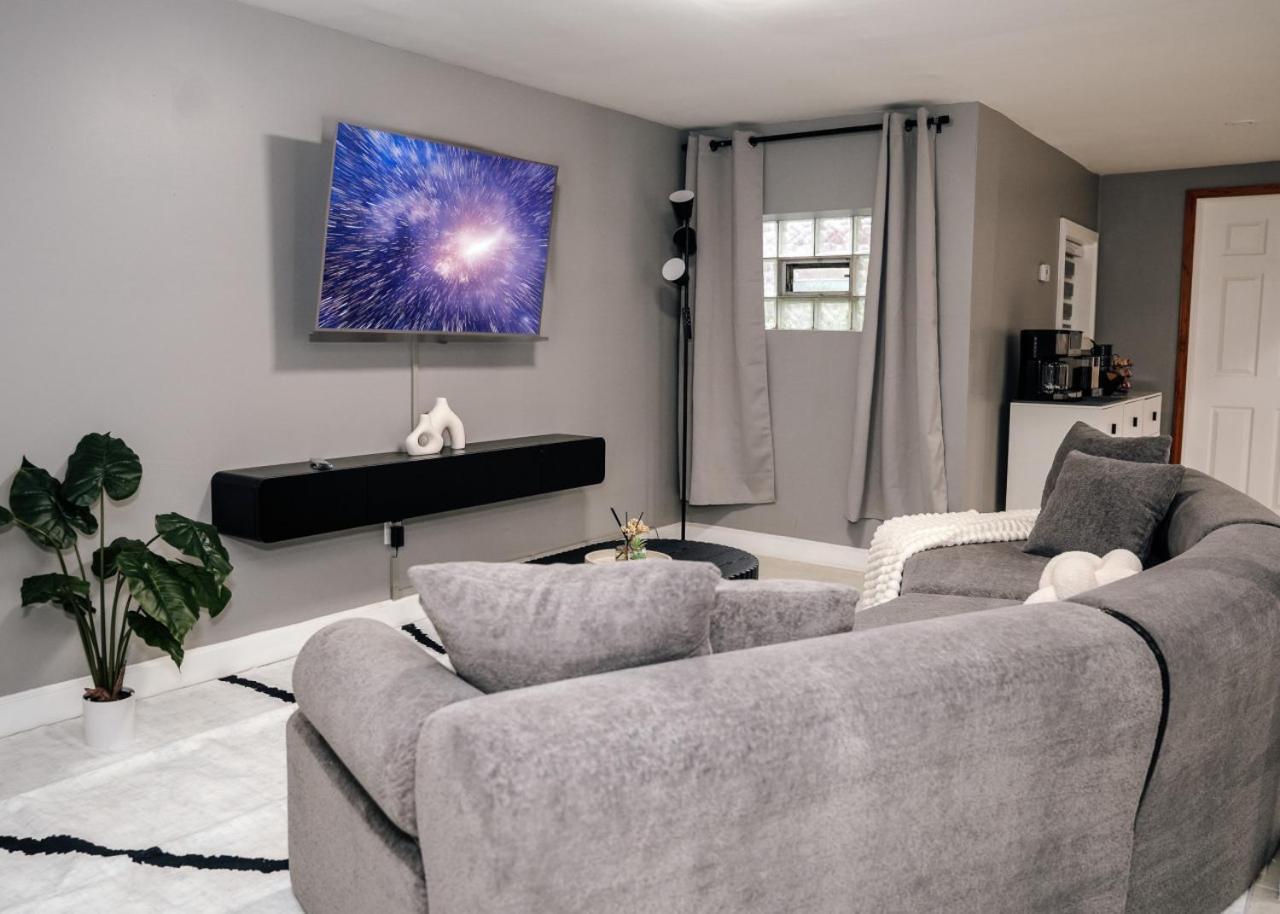 2Br Traveler'S Favorite • Modern And Clean Apartment Chicago
