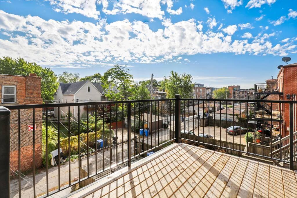 Luxhome 8 Mins Downtown Chicago