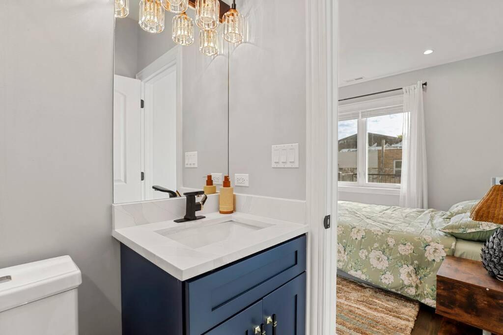 Luxhome 8 Mins Downtown