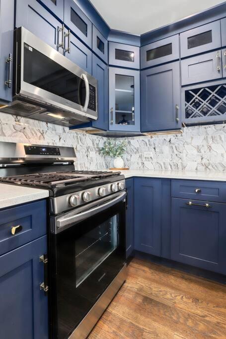 Luxhome 8 Mins Downtown Apartment Chicago