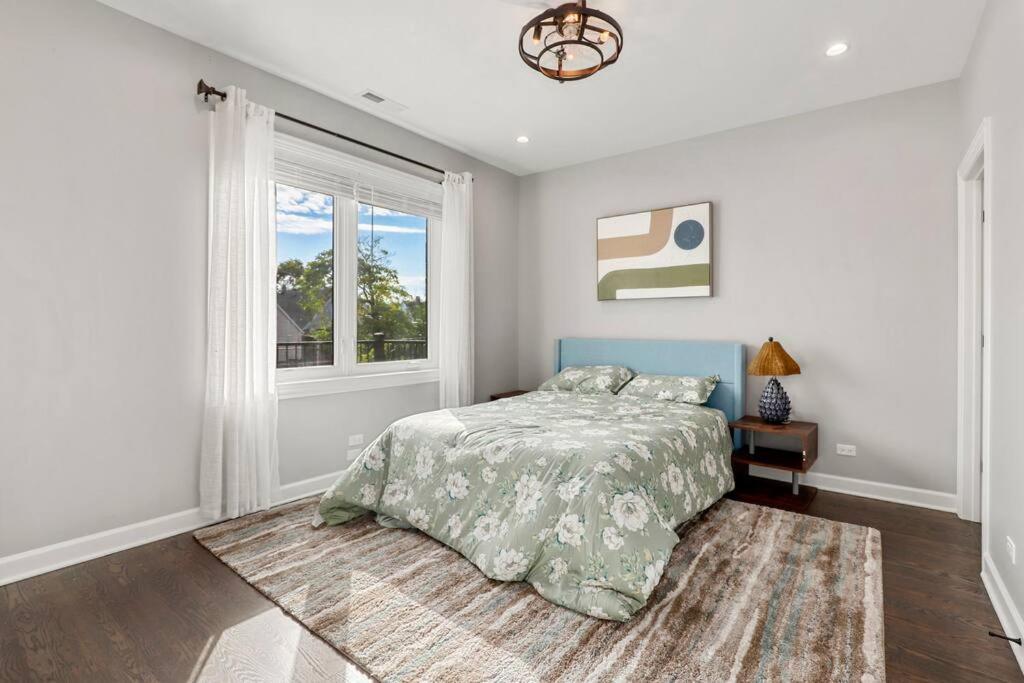 Luxhome 8 Mins Downtown