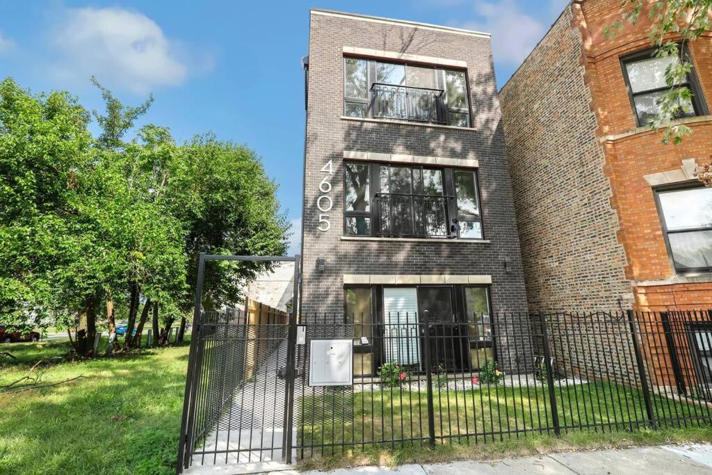 Apartment Luxhome 8 Mins Downtown Chicago