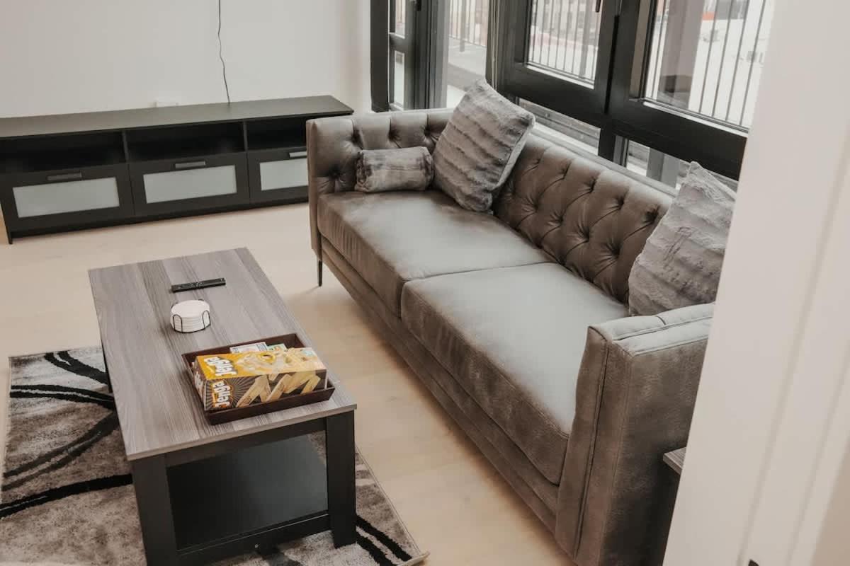 River North Private Balcony With In And Out Parking Apartment