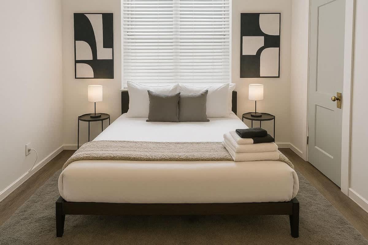 Trendy In Vibrant Area - Bs007 * Chicago