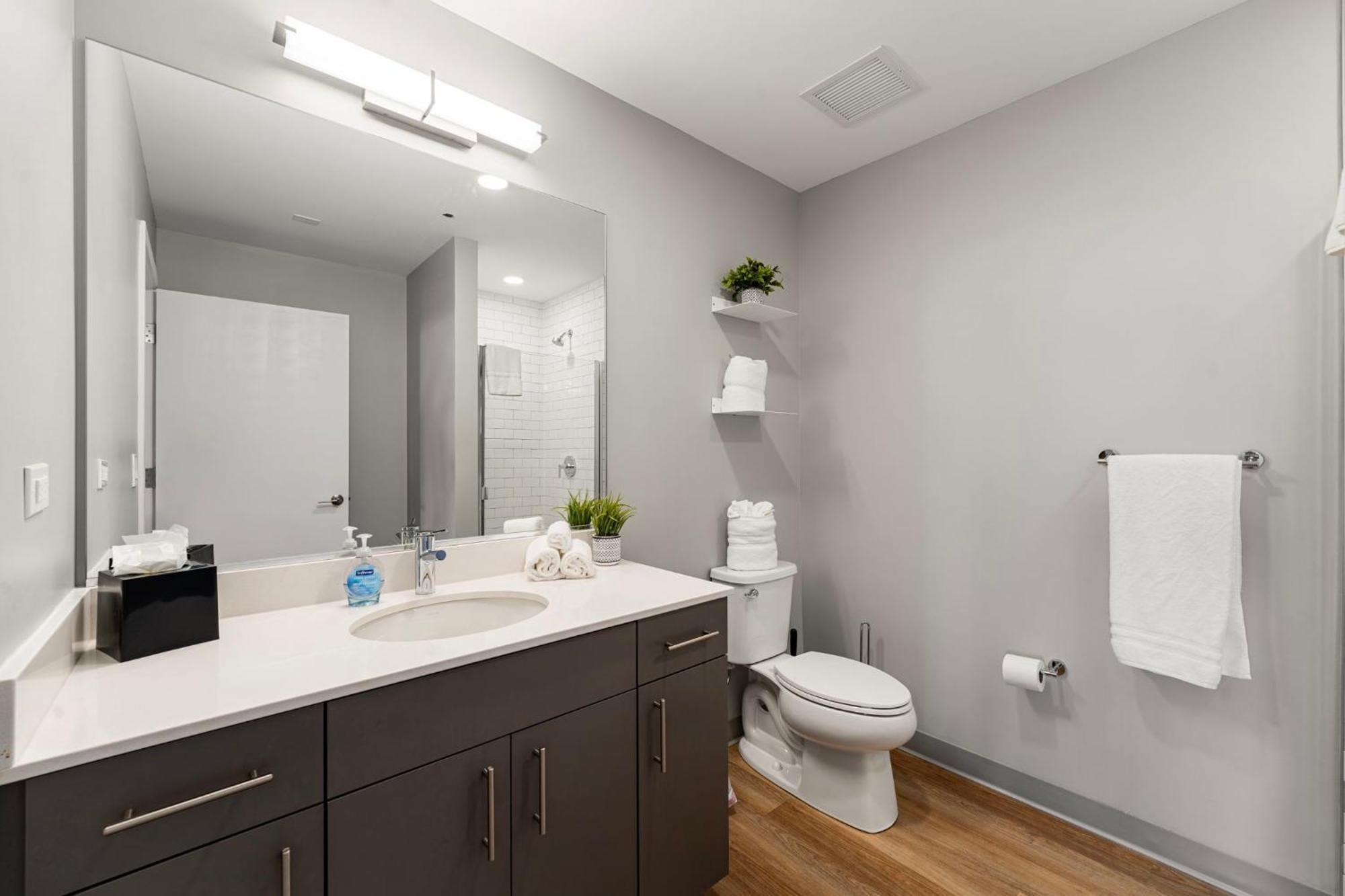 Family-sized 4br Luxury In Downtown *