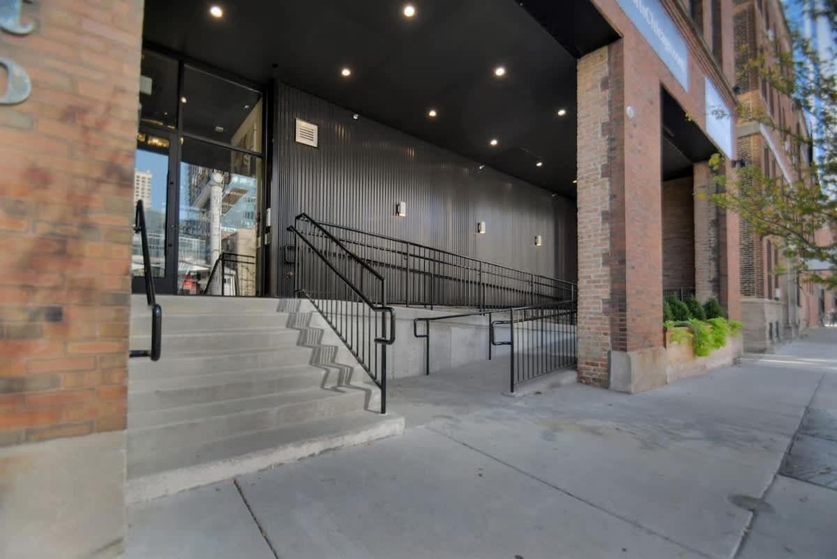 River North Rooftop With In And Out Parking 3 Apartment Chicago