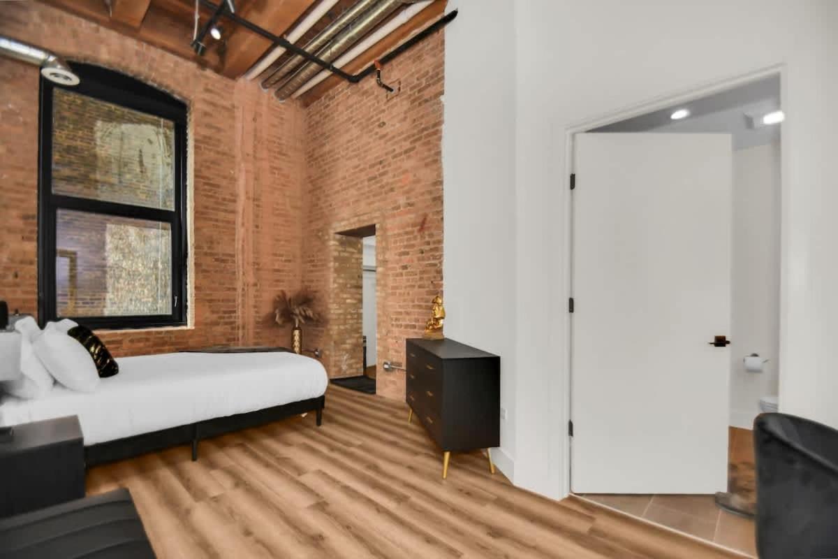 River North Rooftop With In And Out Parking 3 Chicago