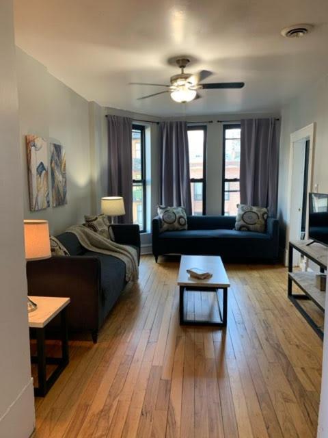Apartment South Loop 3 Bedroom *