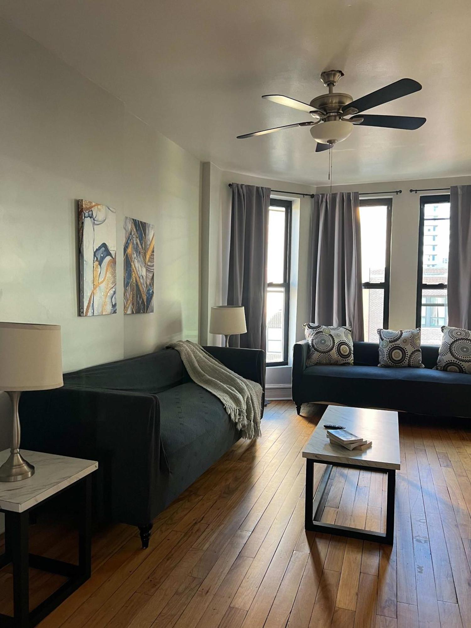 Apartment South Loop 3 Bedroom *