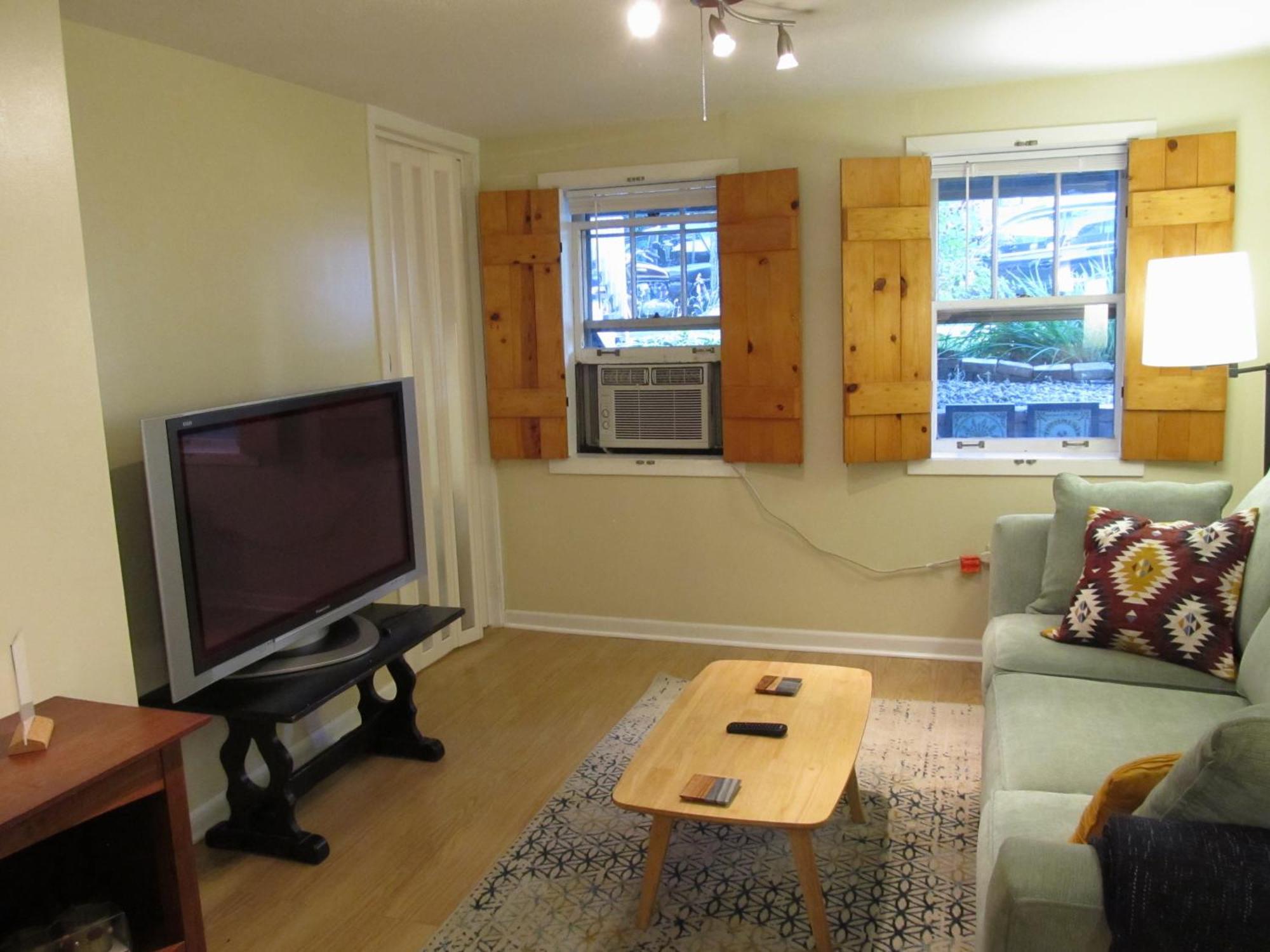 Apartment Cozy Vintage Near Downtown *