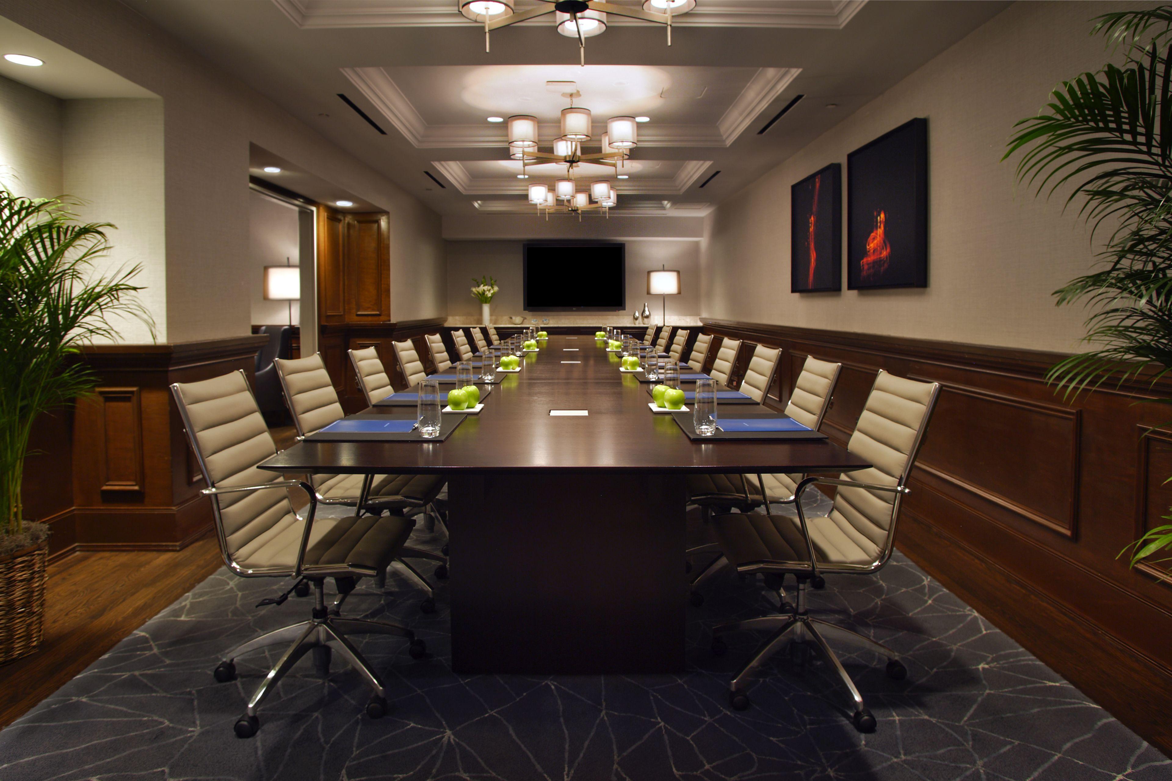 Hilton 3* Chicago