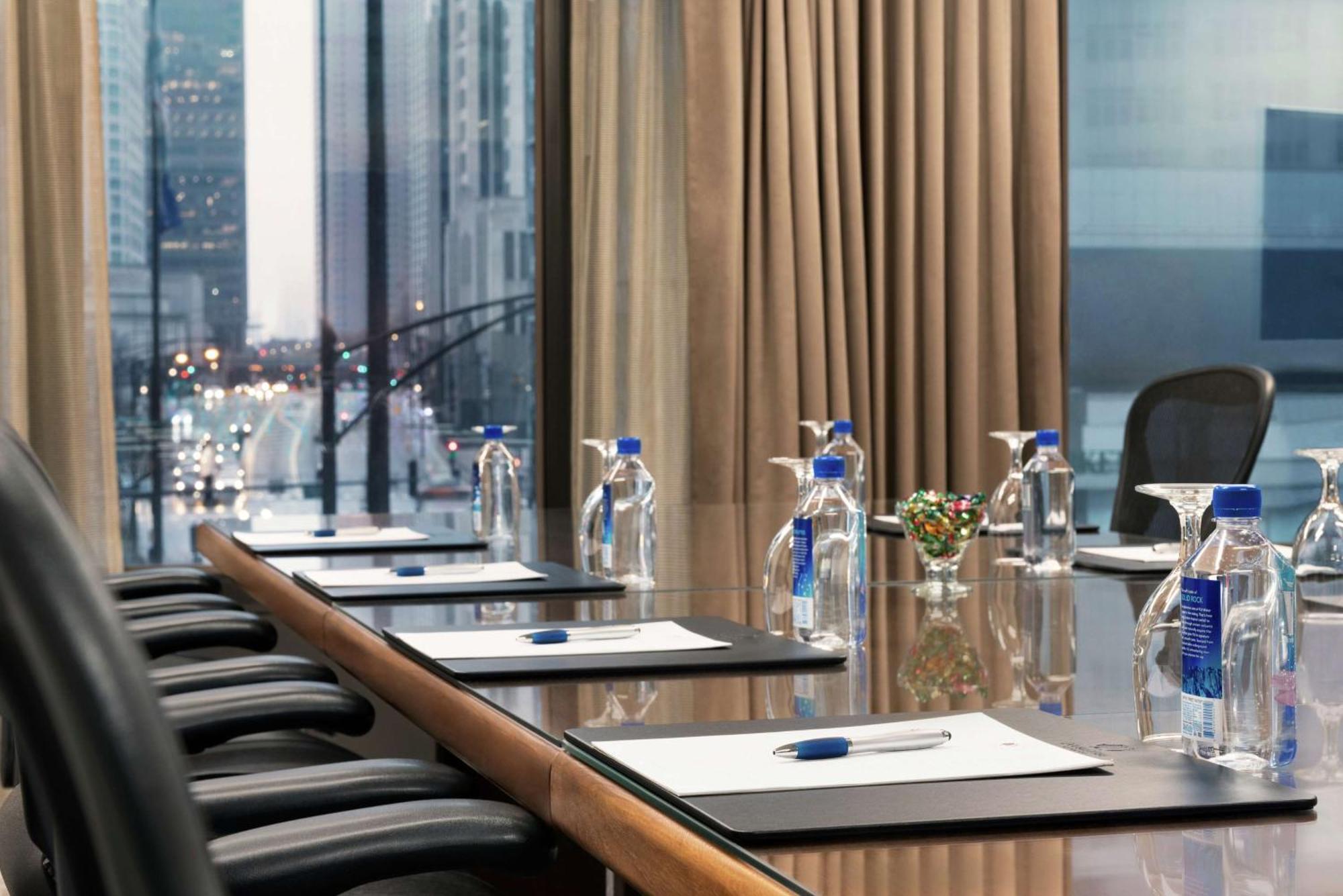 Doubletree By Hilton Magnificent Mile Hotel Chicago