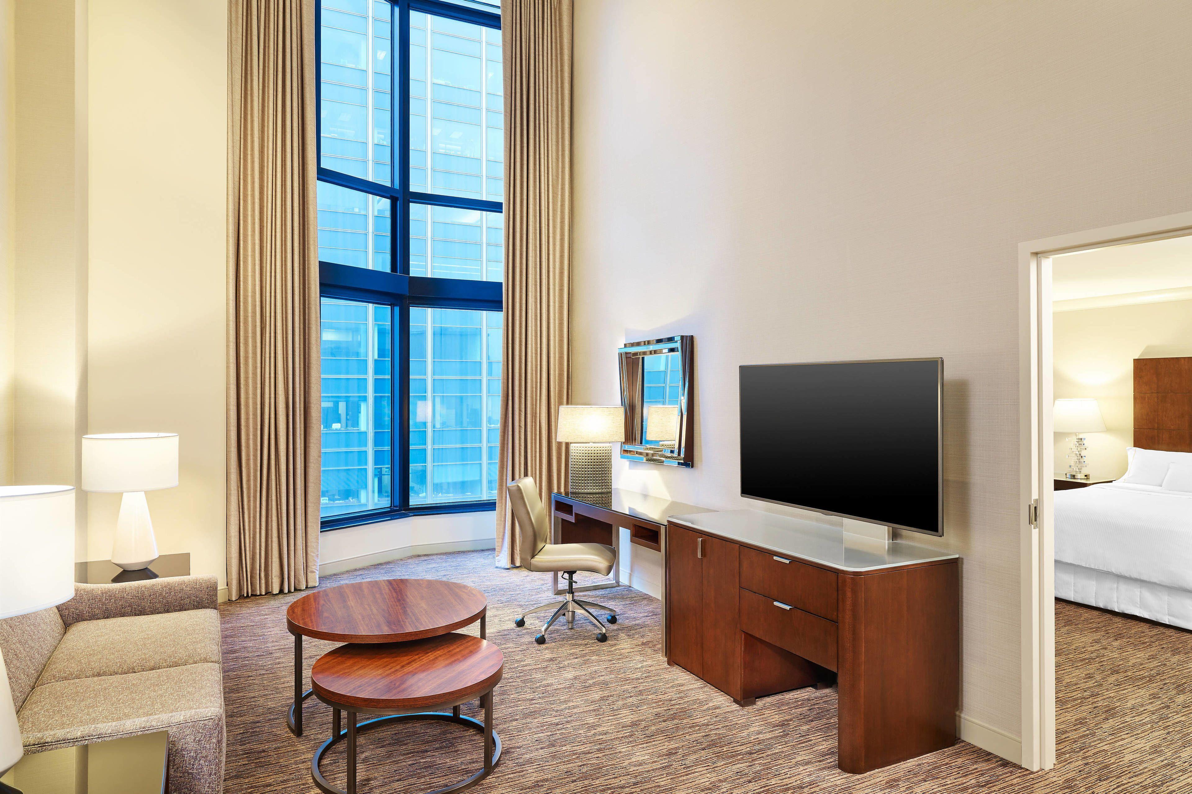 Hotel The Westin River North 4*
