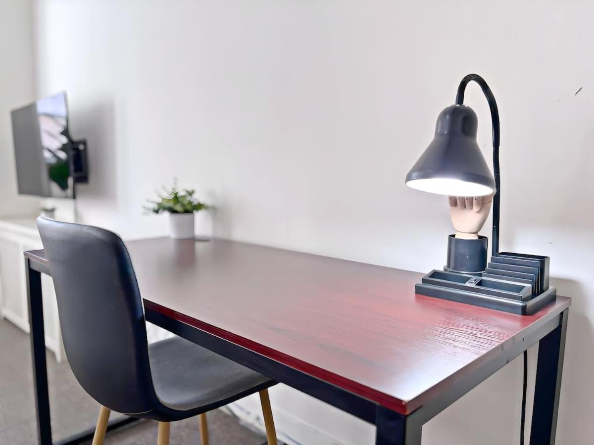 Chic Vintage In The Gold Coast - Sp 1205 Chicago