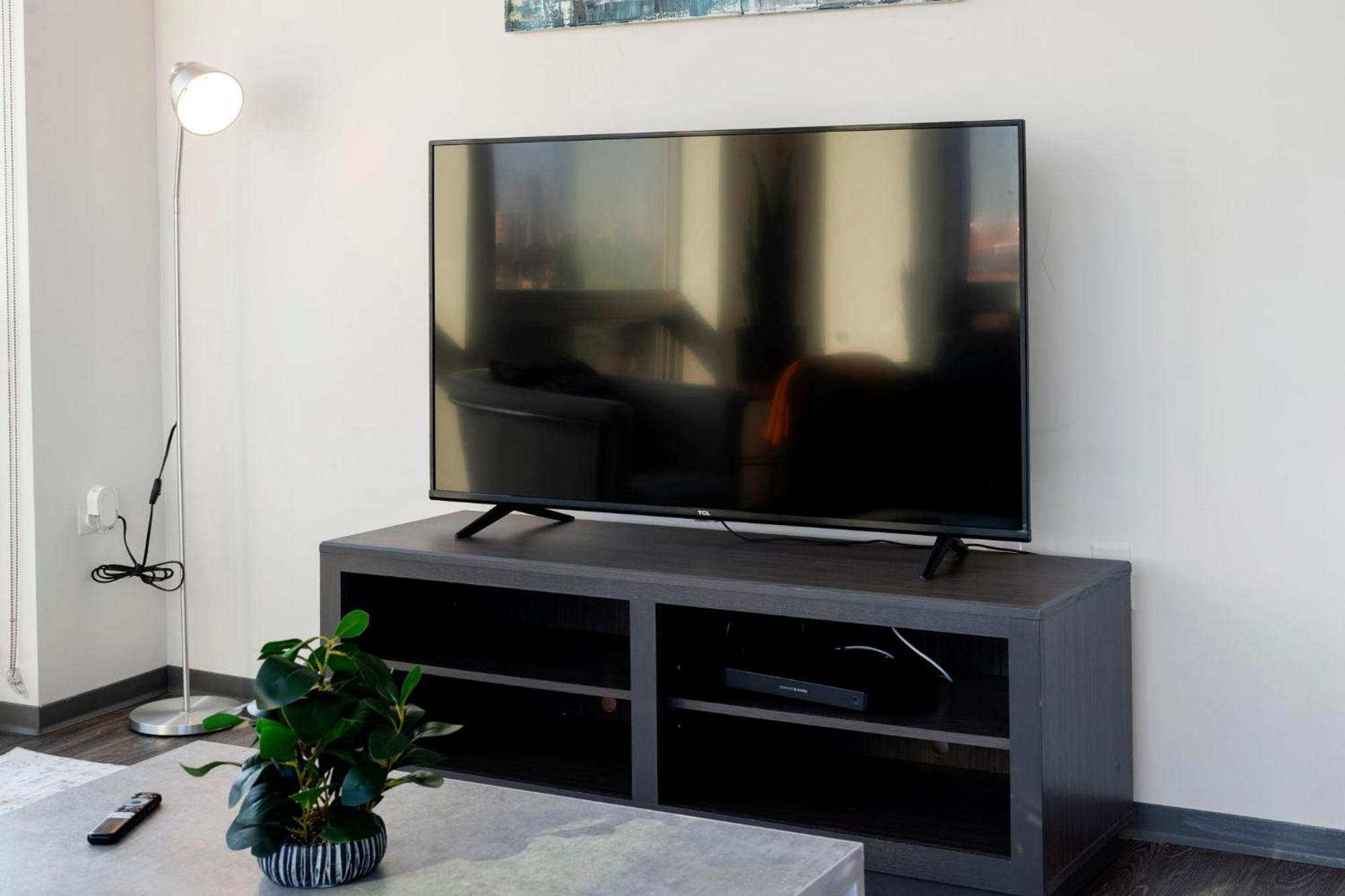 2br Loft Amazing Glass Views *