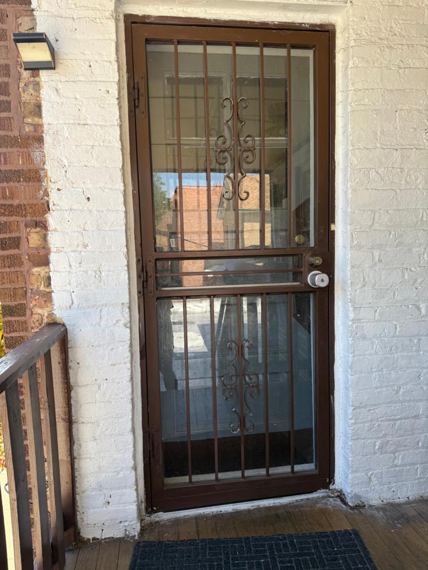 Free Parking! Private Rooftop! 3bd Near Downtown! * Chicago