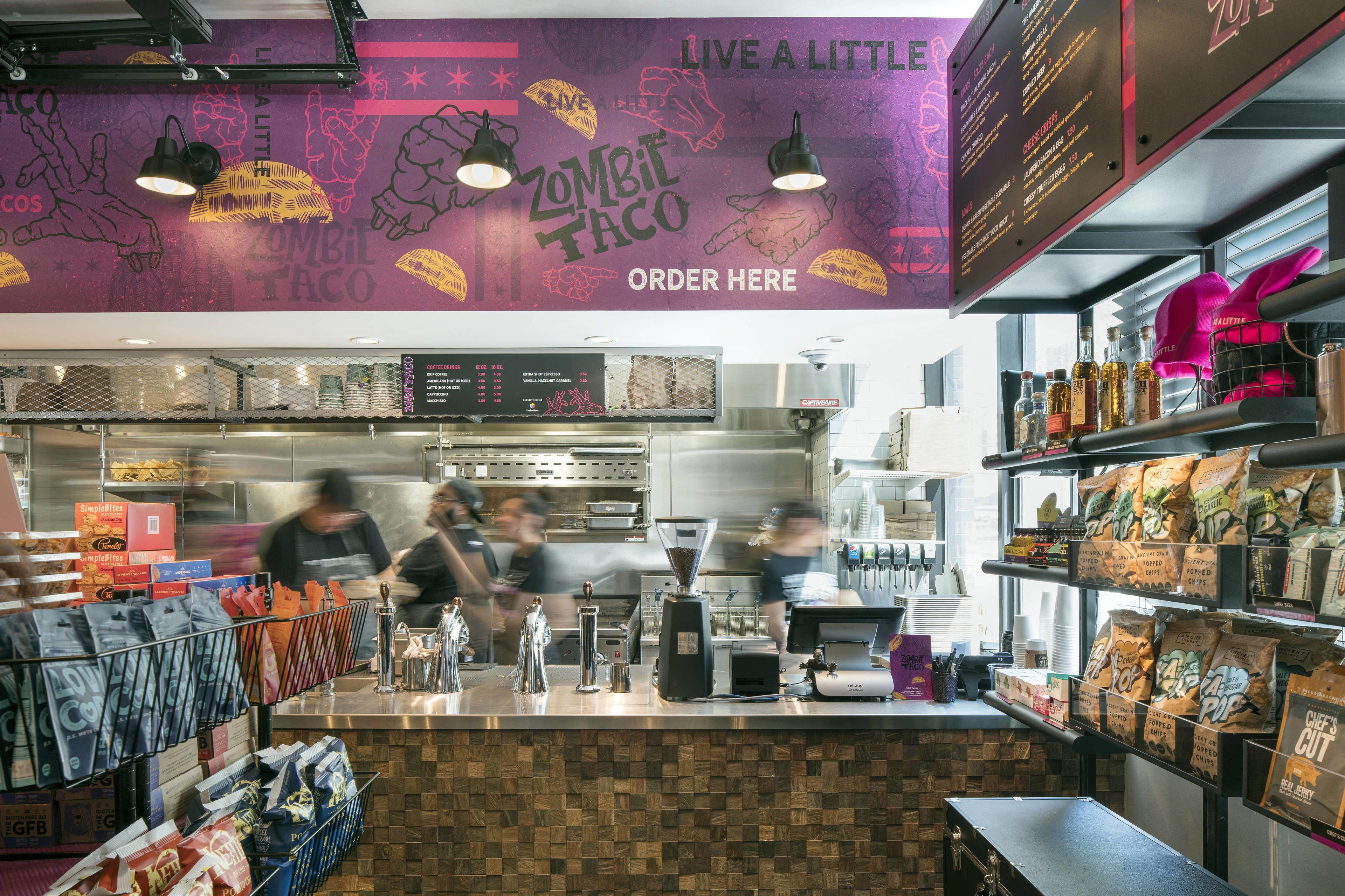 Hotel Moxy Downtown 3*