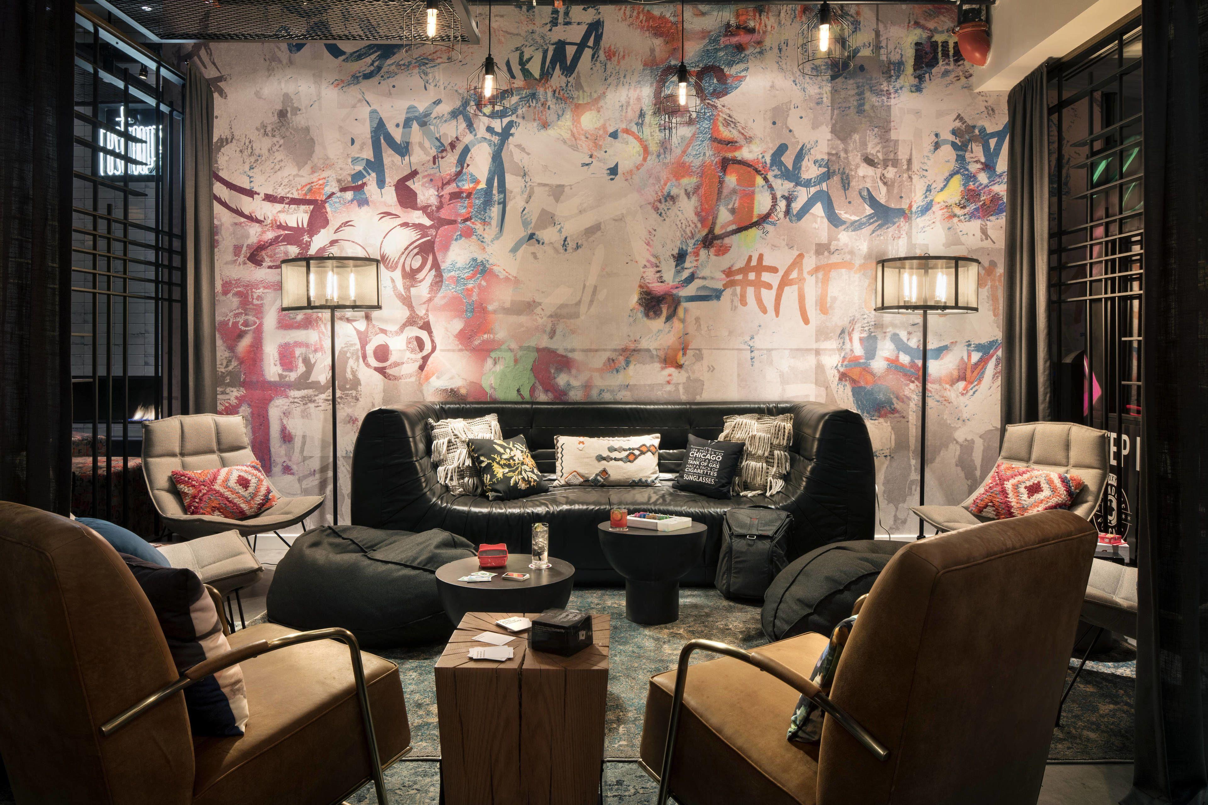 Moxy Downtown