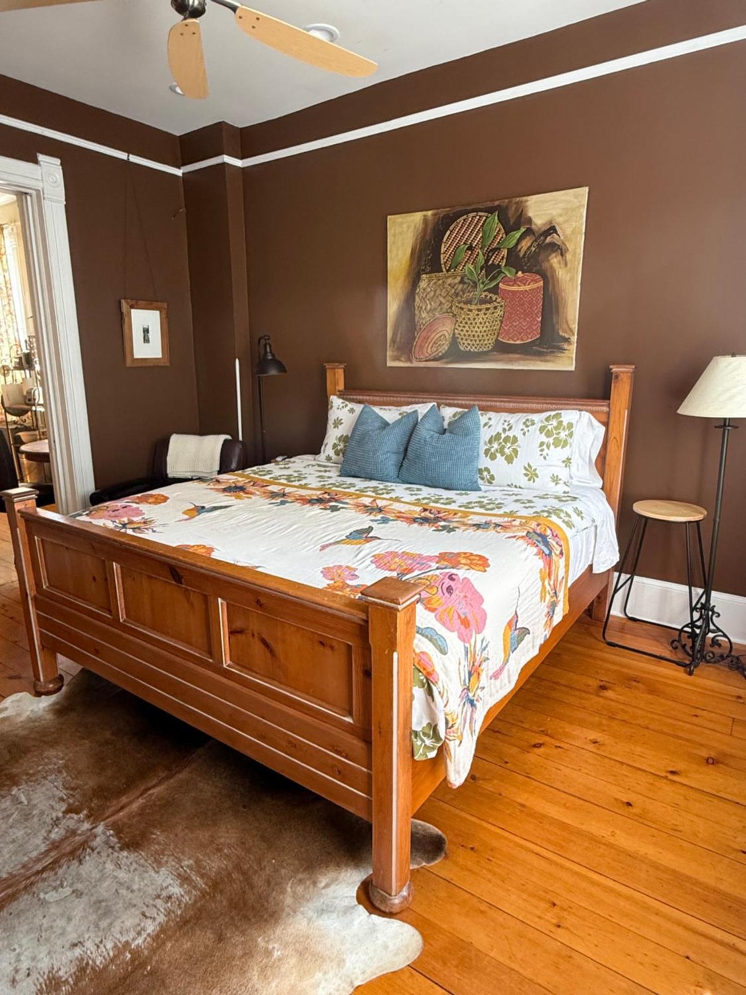 Iklektik House // Cardinal *