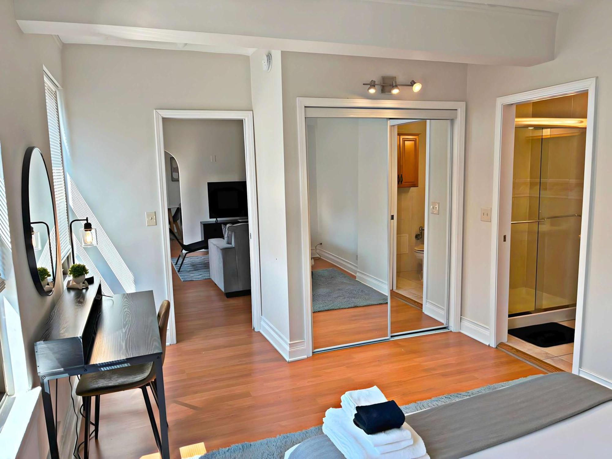 Apartment Cozy And Roomy 2br In - Lsalle 1802