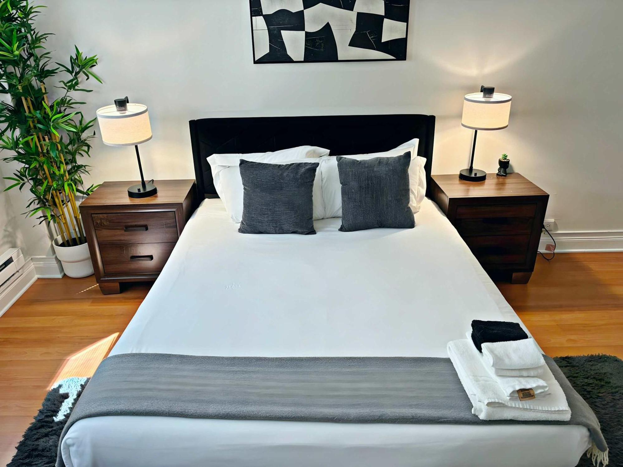 Cozy And Roomy 2br In - Lsalle 1802 Apartment *