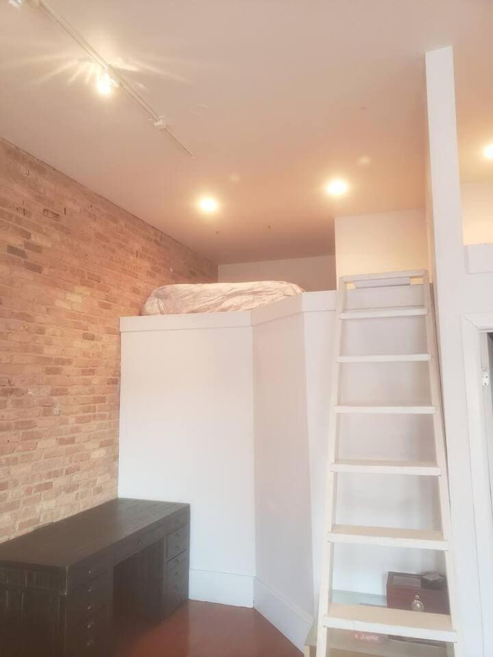 Amazing Wicker Park Penthouse With Skyline Views * Chicago