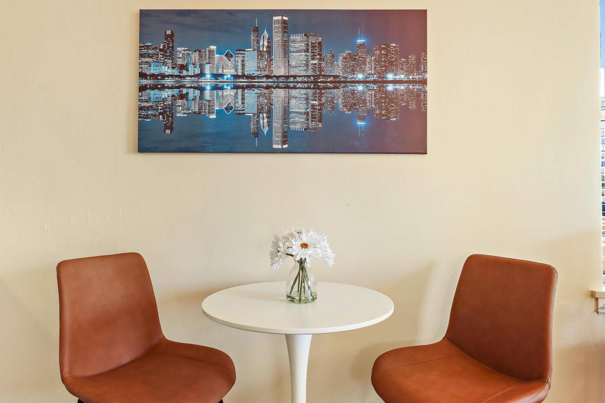 Charming Space - Sp 1400 Chicago