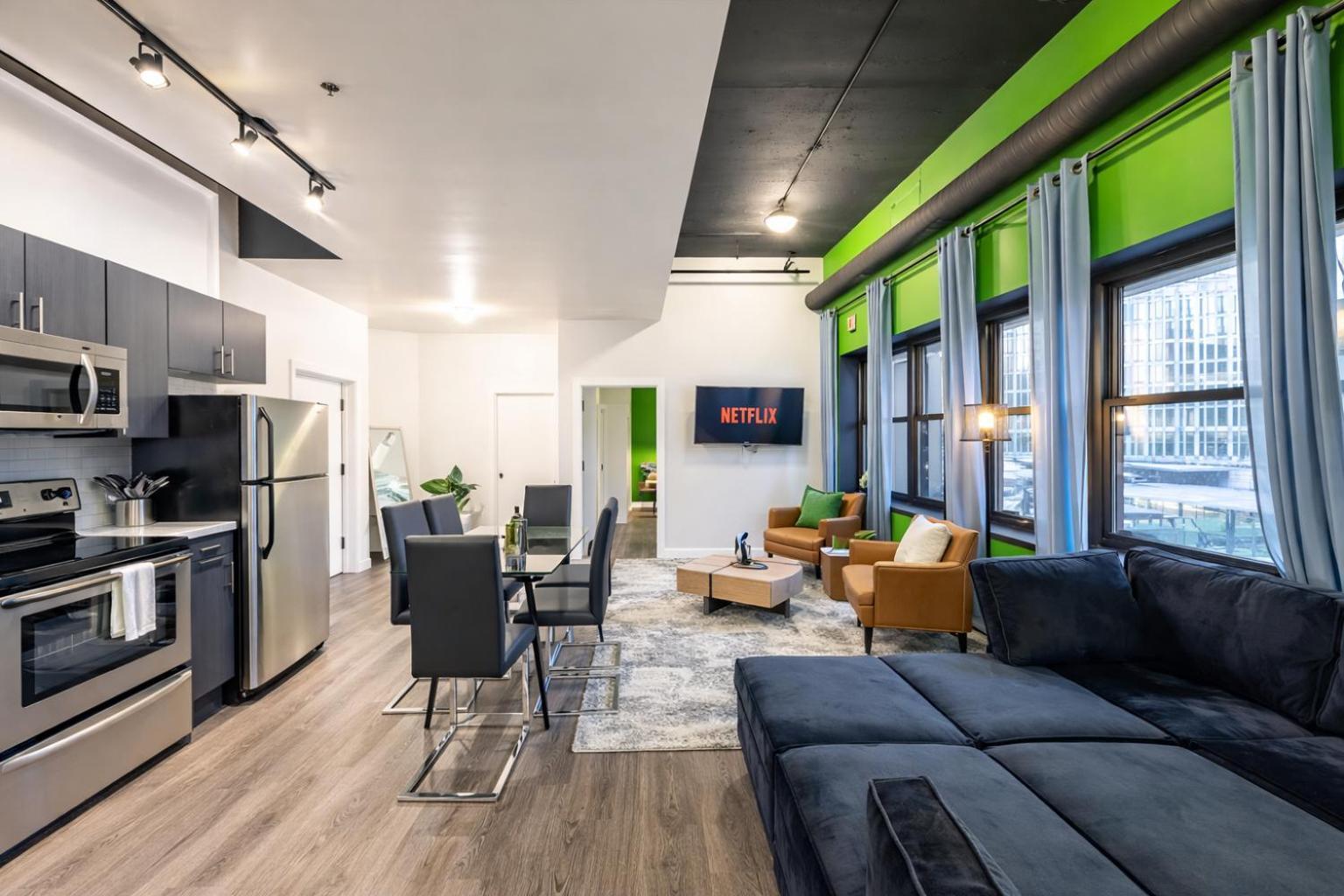 Modern 3br In South Loop With Optional Parking And Gym Access Near Mccormick Place, Chinatown And Soldier Field Apartment