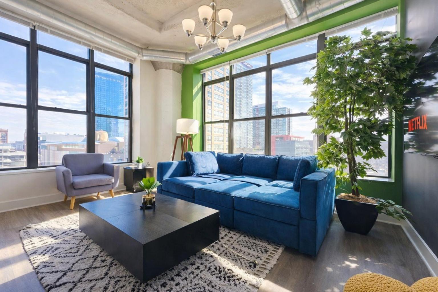 Skyline 2br In South Loop With Optional Parking & Gym Access Near Mccormick Place, Soldier Field And Lakefront Chicago